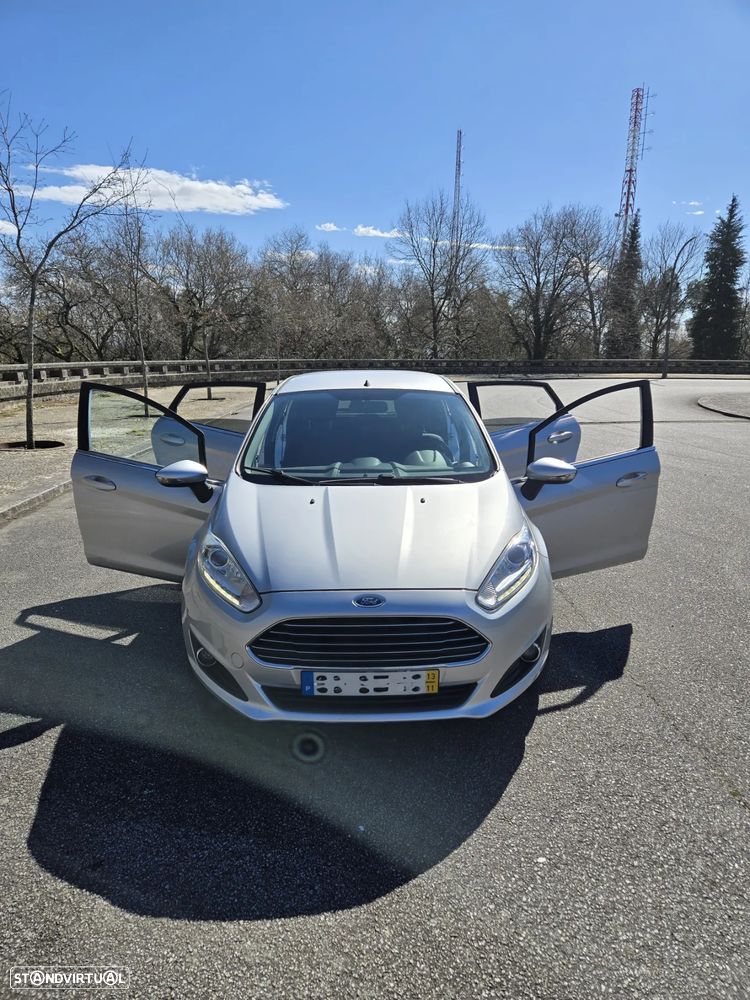 Ford Fiesta 1.0 T EcoBoost Titanium - 8