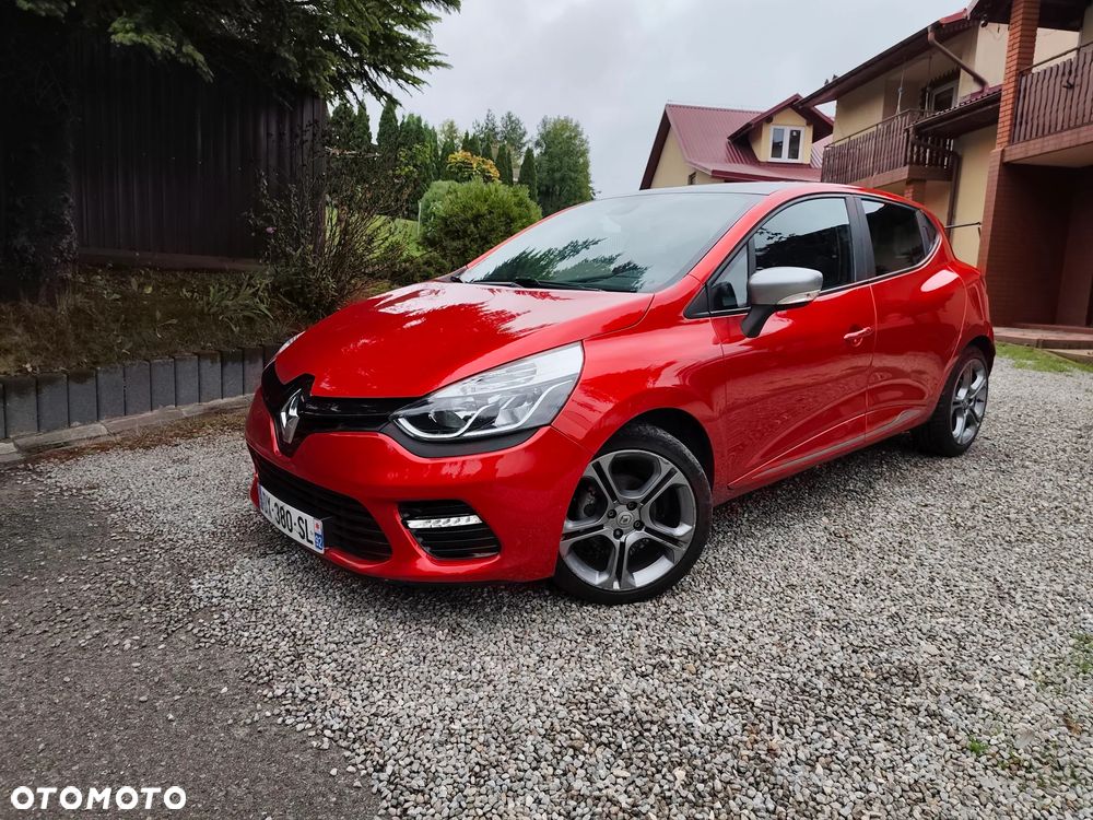 Renault Clio - 1