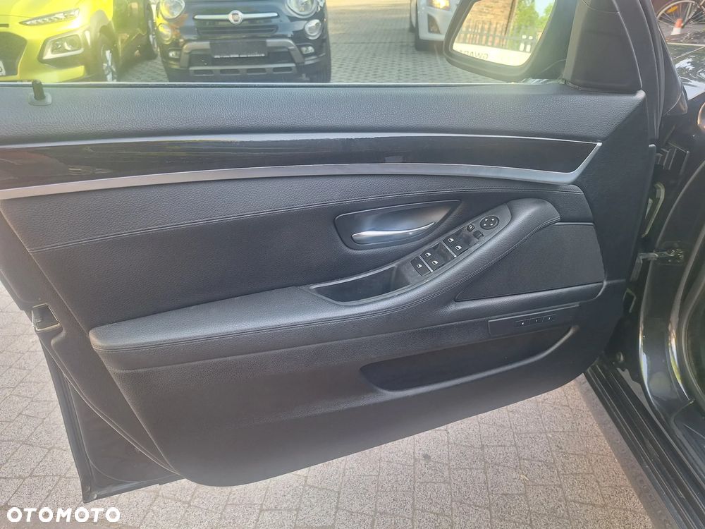 BMW Seria 5 520d Sport-Aut BluePerformance - 10
