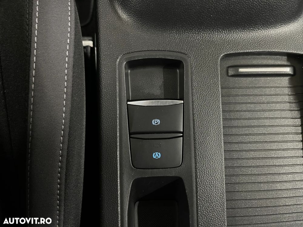 Ford Focus 1.5 EcoBlue Connected - 21