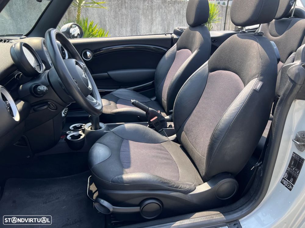 MINI Cabrio Cooper - 8