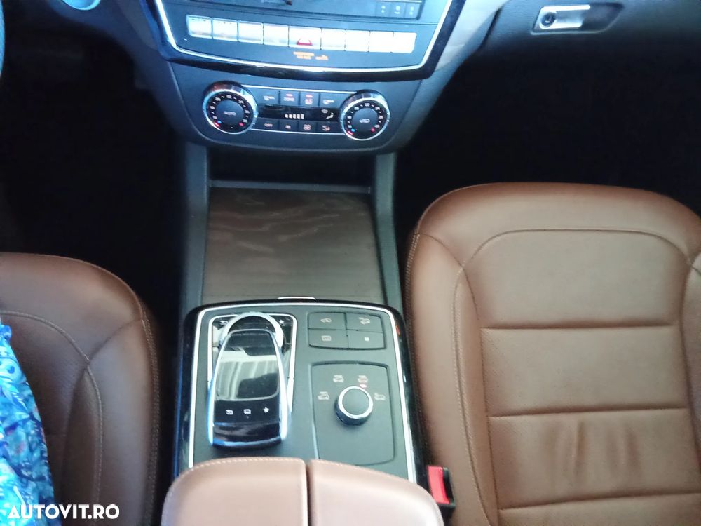 Mercedes-Benz GLE 350 d 4MATIC - 24