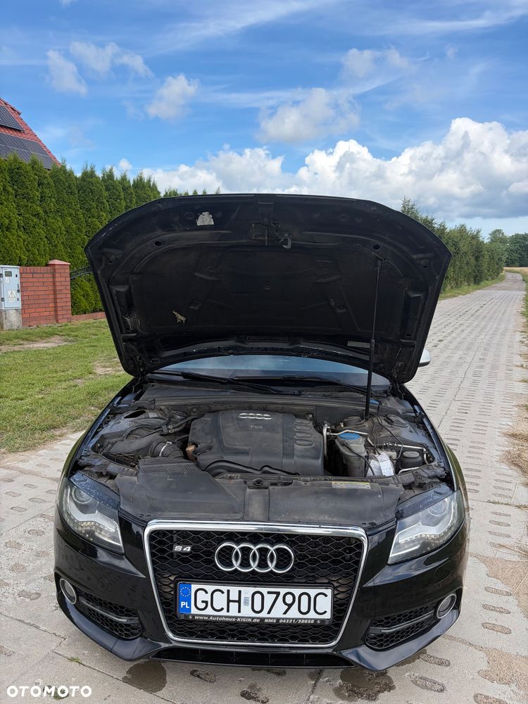 Audi A4 Avant 2.0 TDI - 8