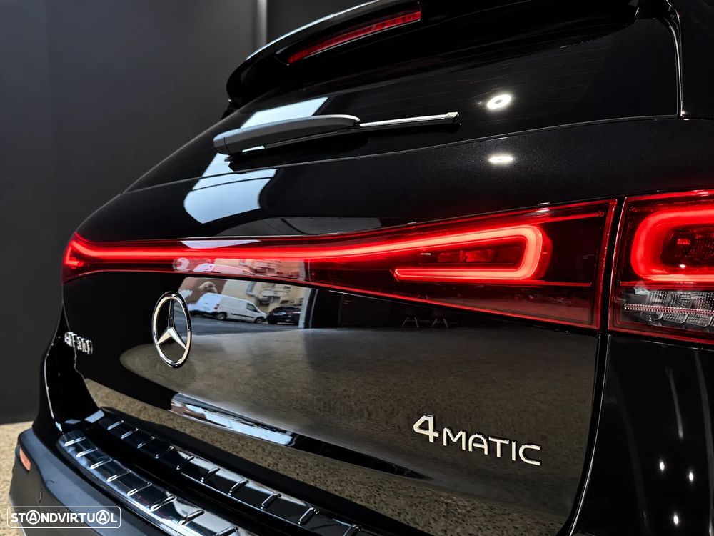 Mercedes-Benz EQA 300 4Matic AMG Line - 19