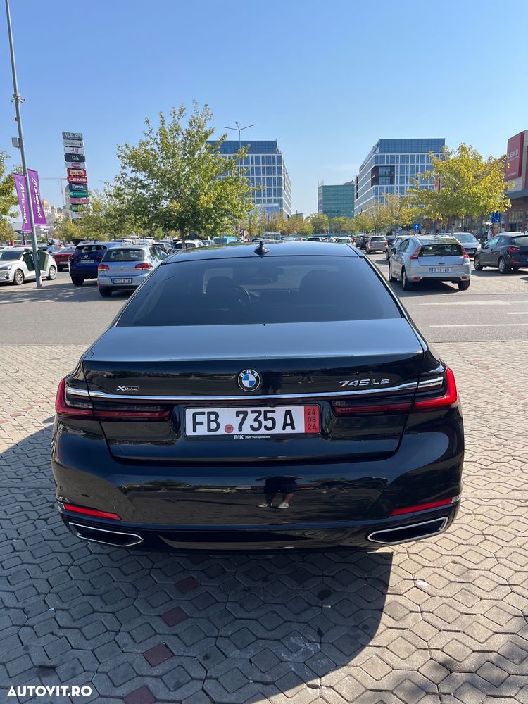BMW Seria 7 745Le xDrive - 3
