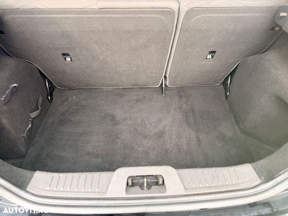 Ford Fiesta - 17
