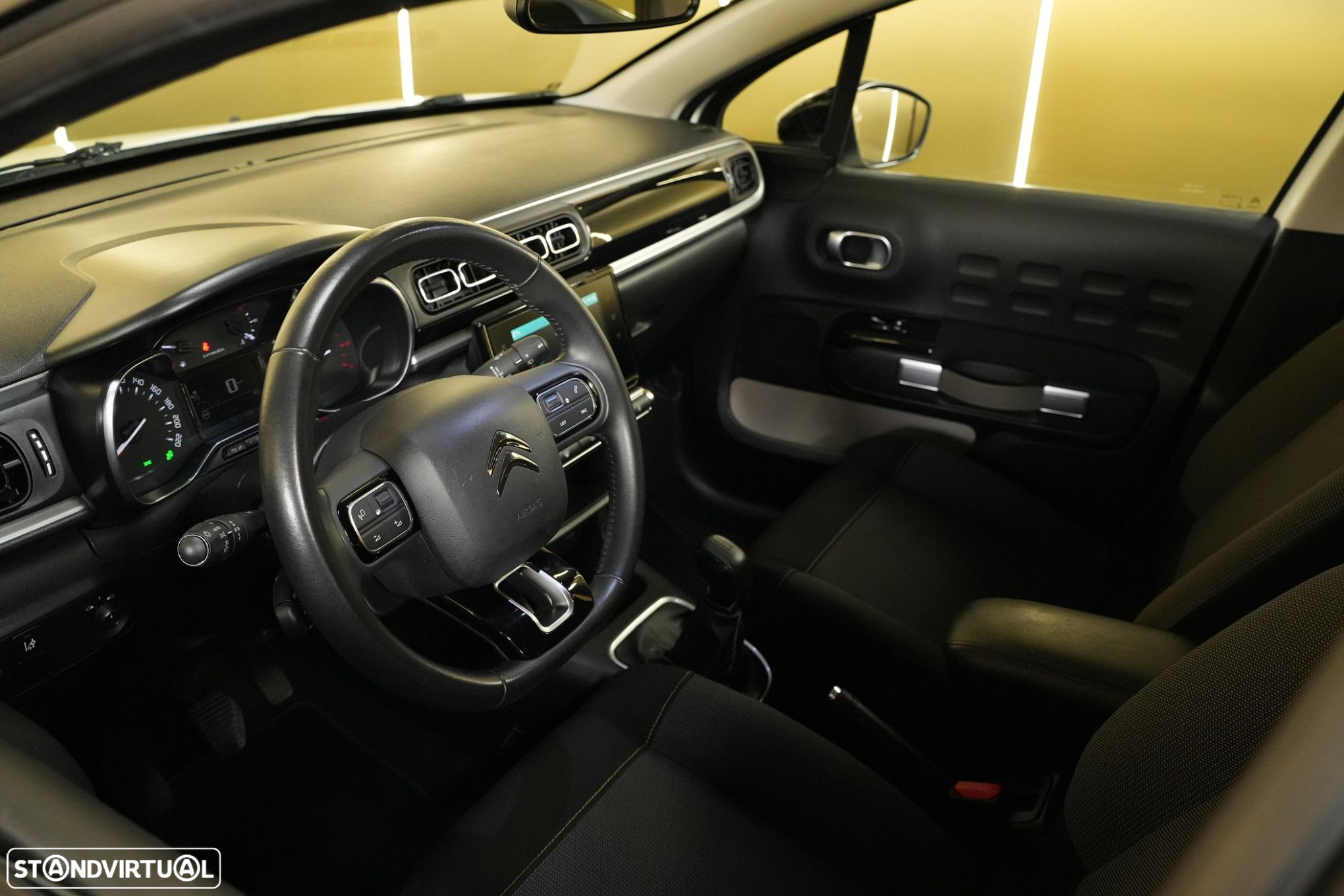 Citroën C3 1.5 BlueHDi Shine - 24