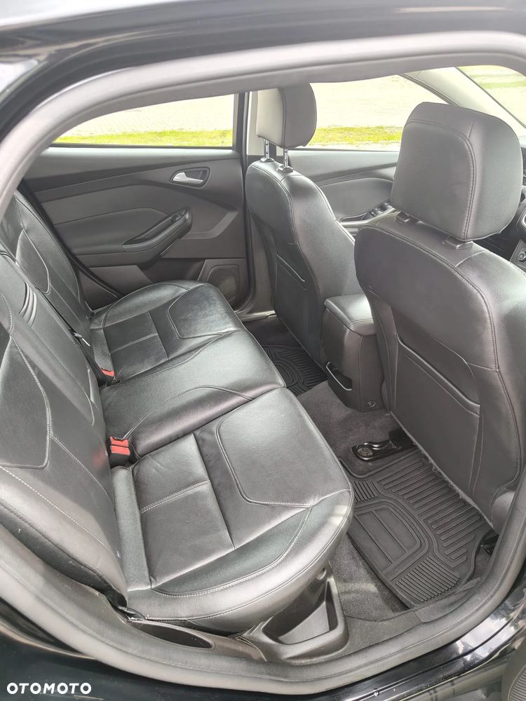 Ford Focus - 24