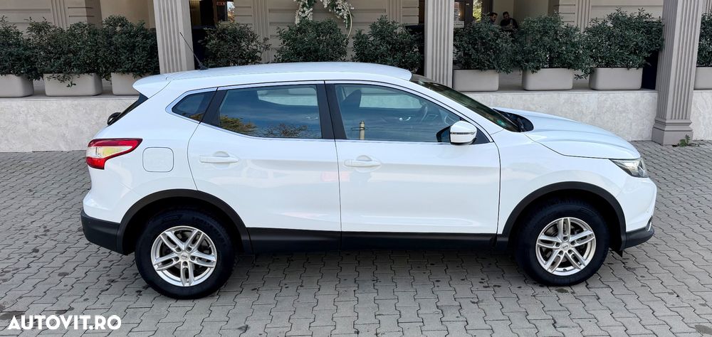 Nissan Qashqai 1.6 DCI TEKNA - 23