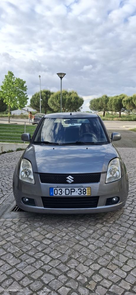 Suzuki Swift 1.3 DDiS GLX - 3