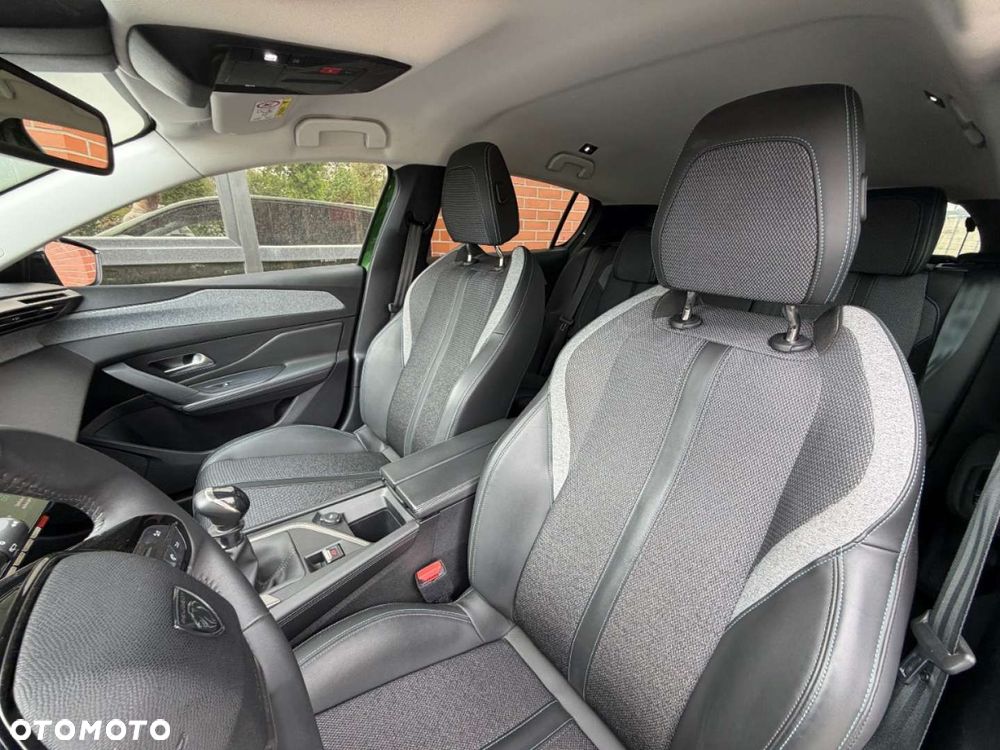 Peugeot 308 PureTech 130 Allure - 28