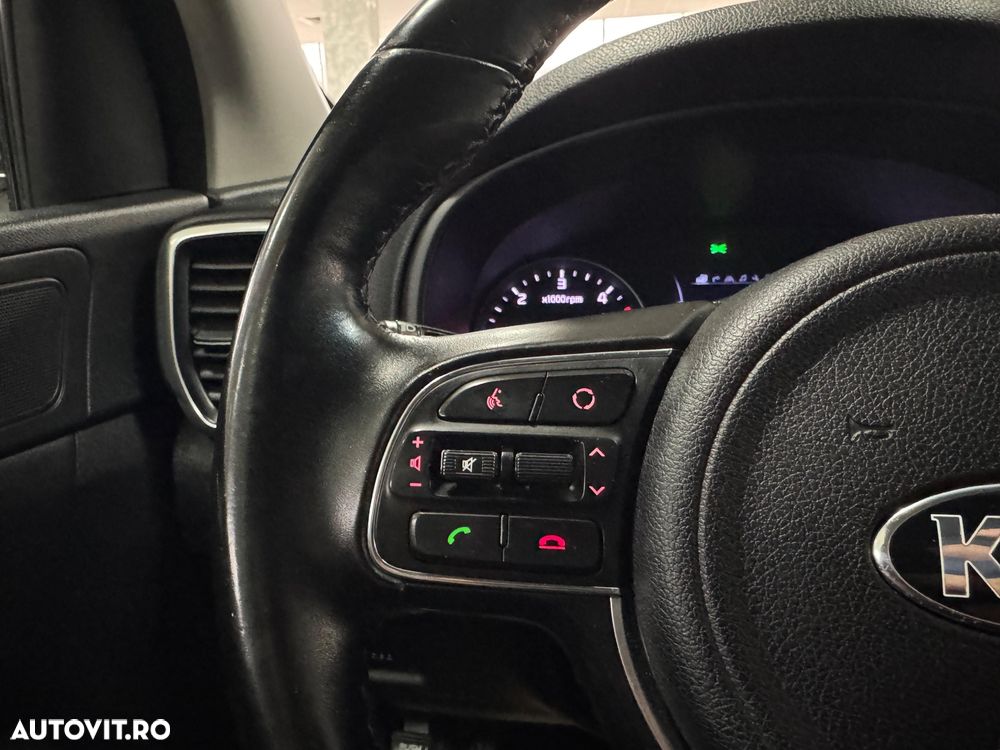 Kia Sportage 2.0 CRDI 4WD Automatik Dream-Team Edition - 8