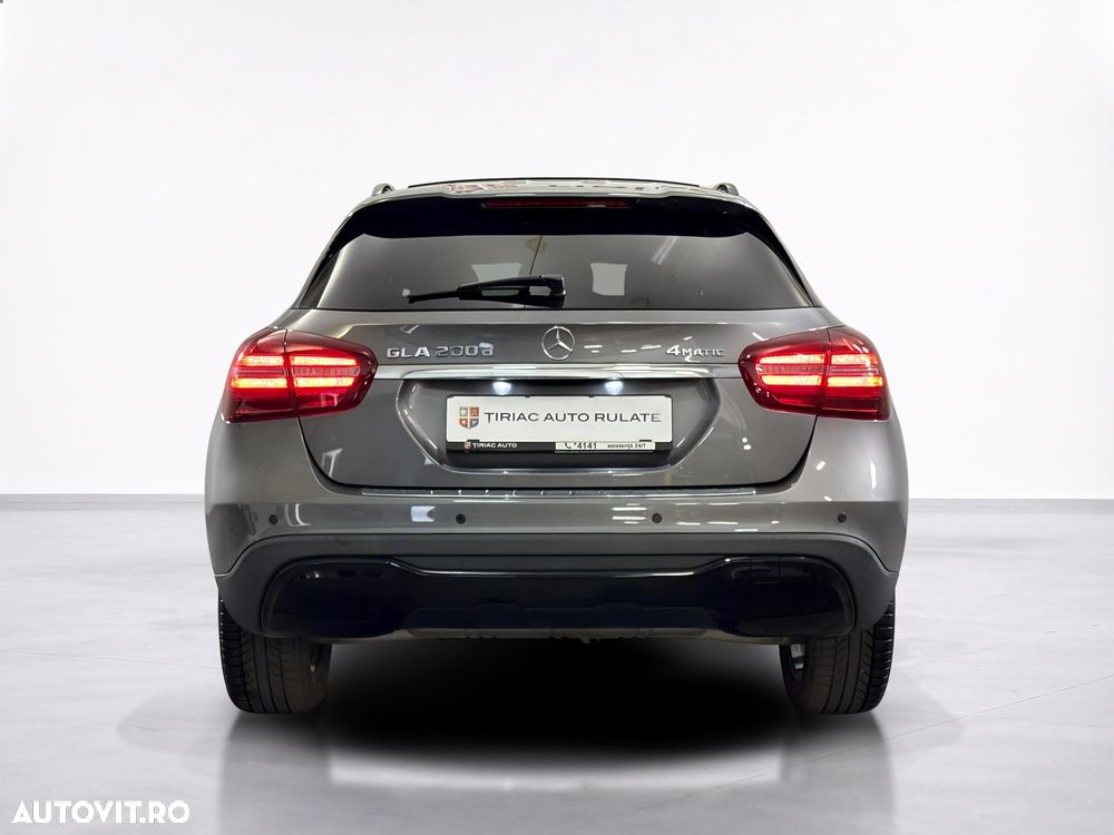 Mercedes-Benz GLA 200 d 4MATIC Aut. - 5
