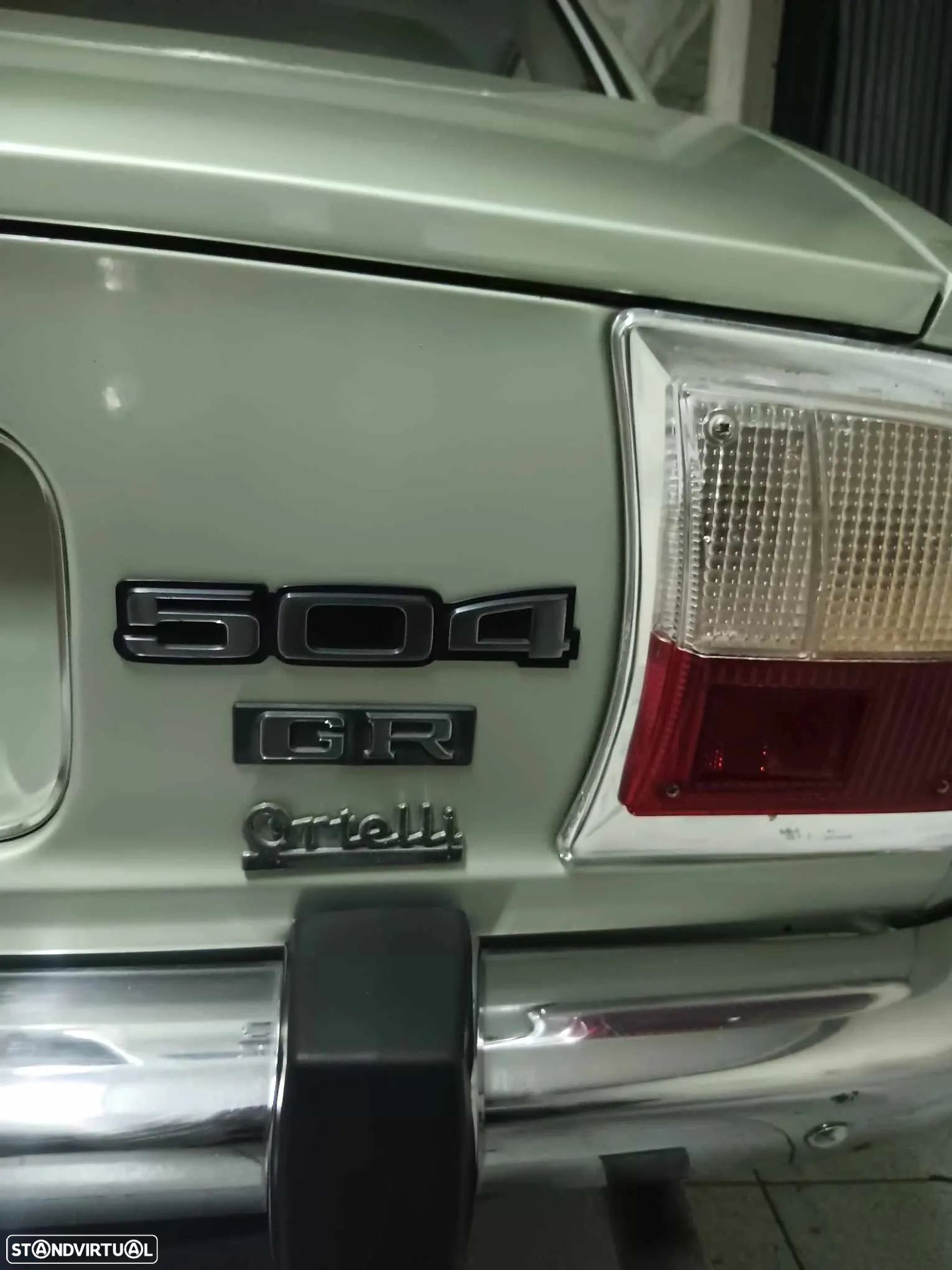 Peugeot 504 - 1