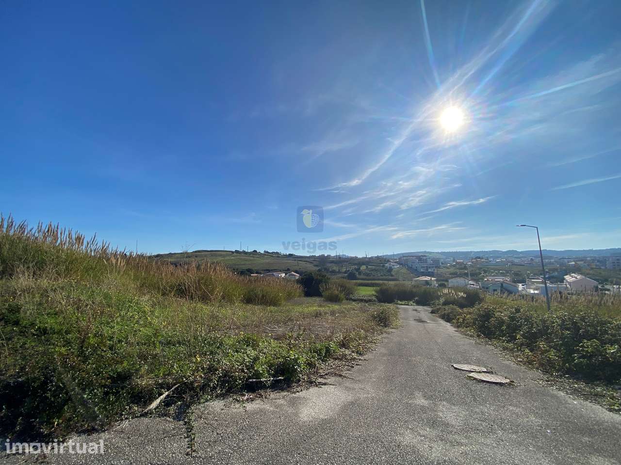 Terreno com 800m², situado em Lourinhã,  viabilidade p/construção de u - Grande imagem: 2/24