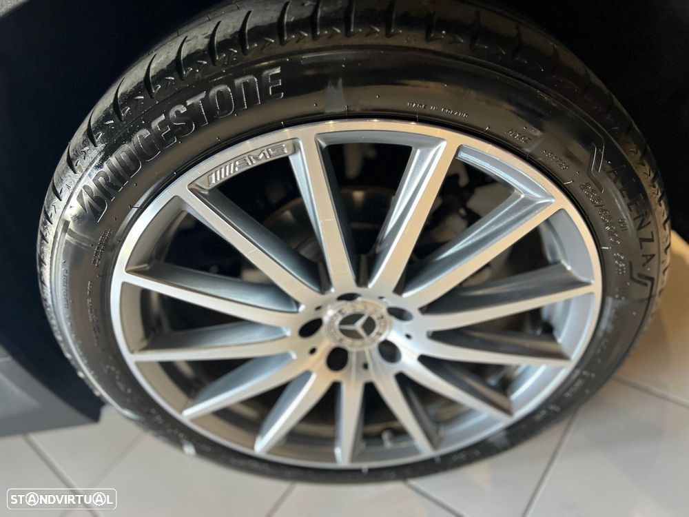 Mercedes-Benz GLA 180 d - 10