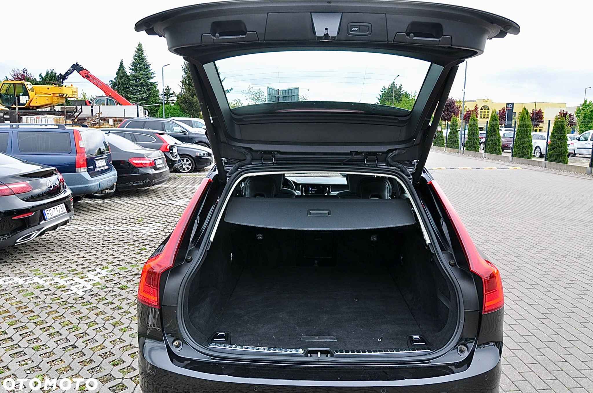 Volvo V90 D4 Geartronic Momentum Pro - 15