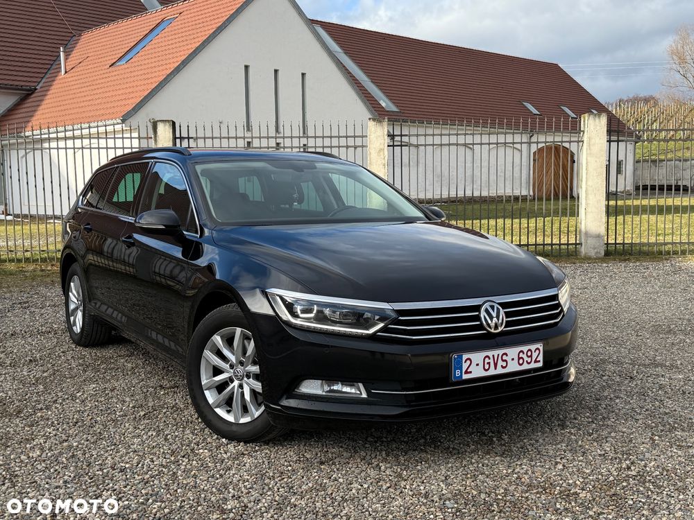 Volkswagen Passat 1.6 TDI SCR DSG Comfortline - 3