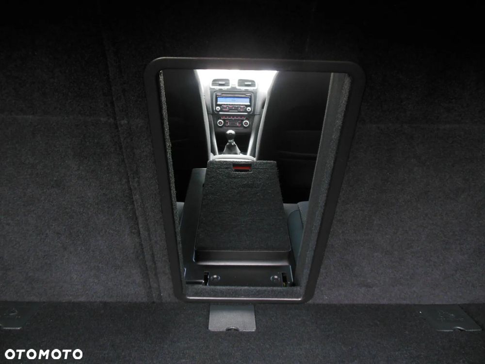 Volkswagen Golf 1.4 TSI Highline - 28