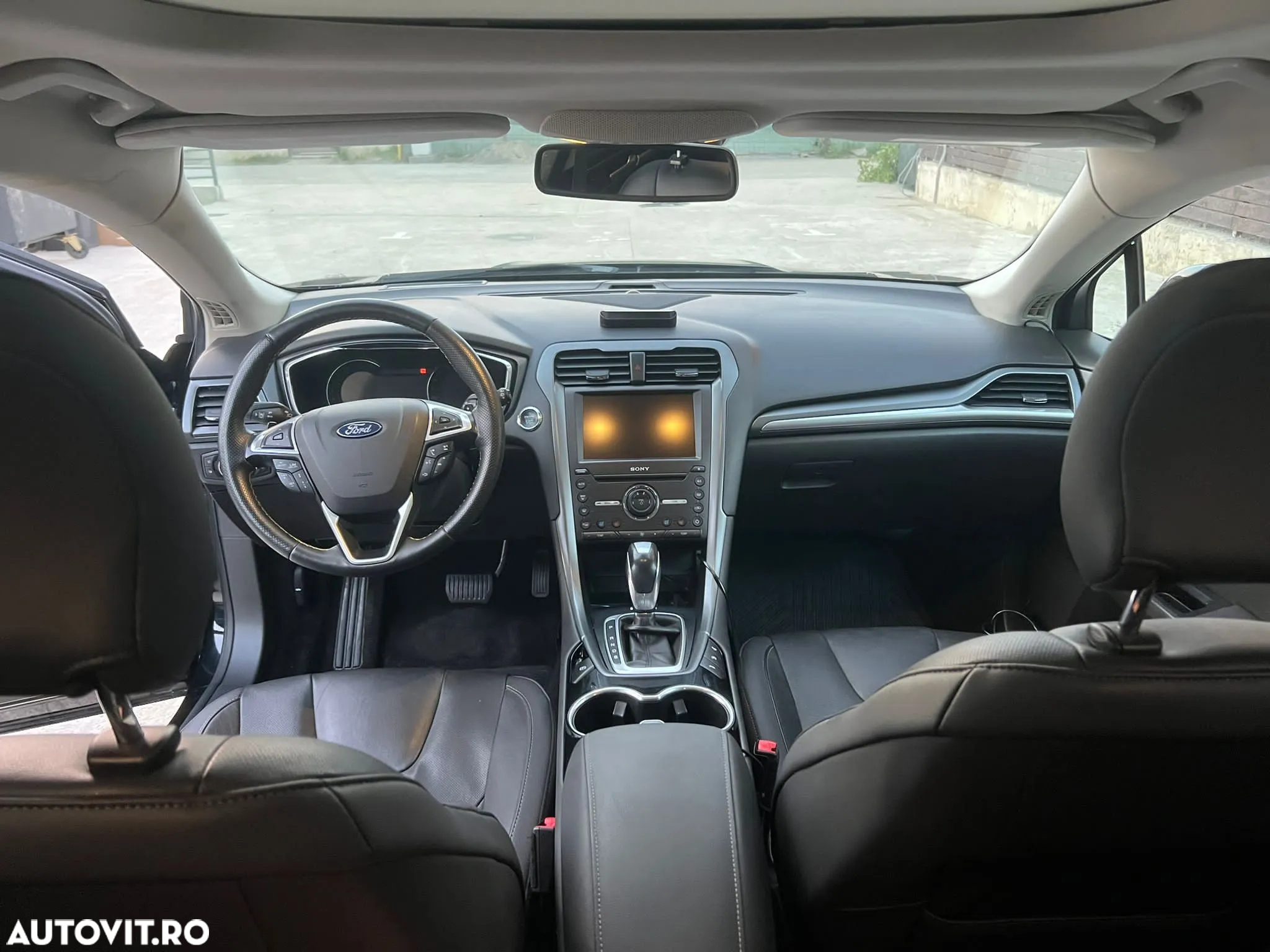 Ford Mondeo 2.0 EcoBoost Powershift Titanium - 21