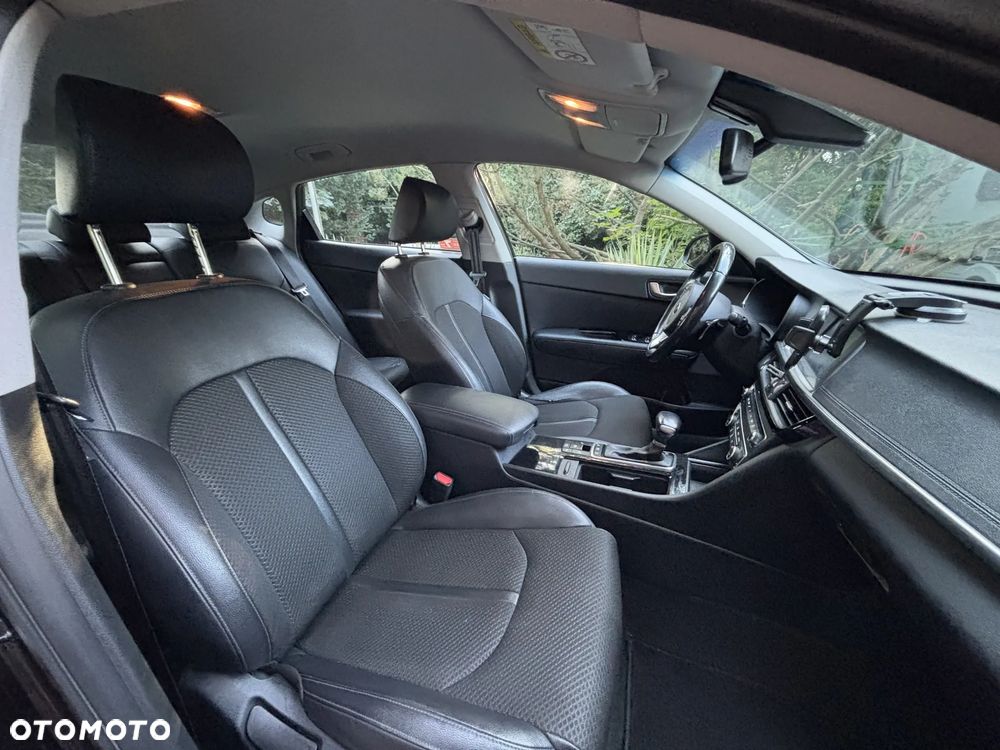 Kia Optima 1.7 CRDI L DCT - 9
