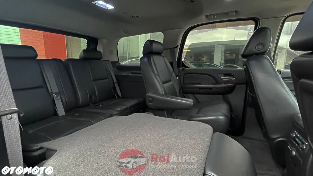 Cadillac Escalade 6.2 V8 Sport Luxury - 3