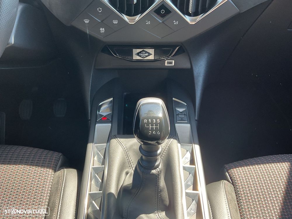 DS DS3 1.2 PureTech Performance Line - 40