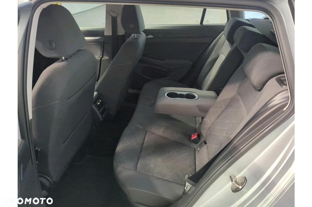 Volkswagen Golf - 9
