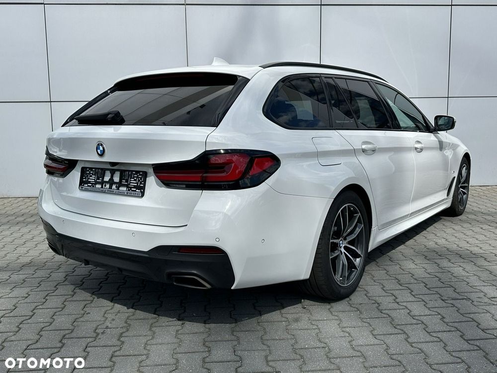 BMW Seria 5 520d xDrive mHEV M Sport sport - 8