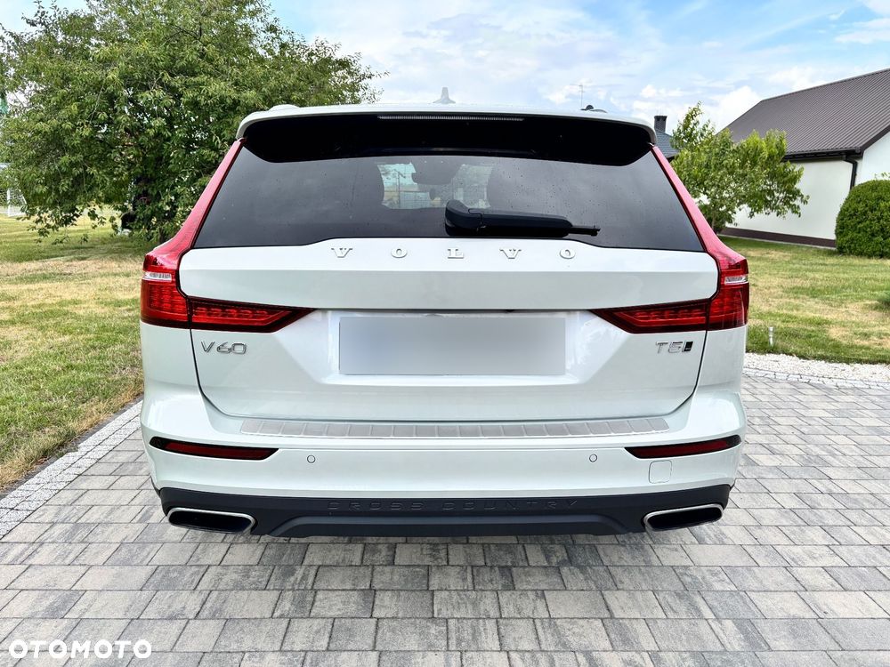 Volvo V60 Cross Country T5 AWD Geartronic - 13