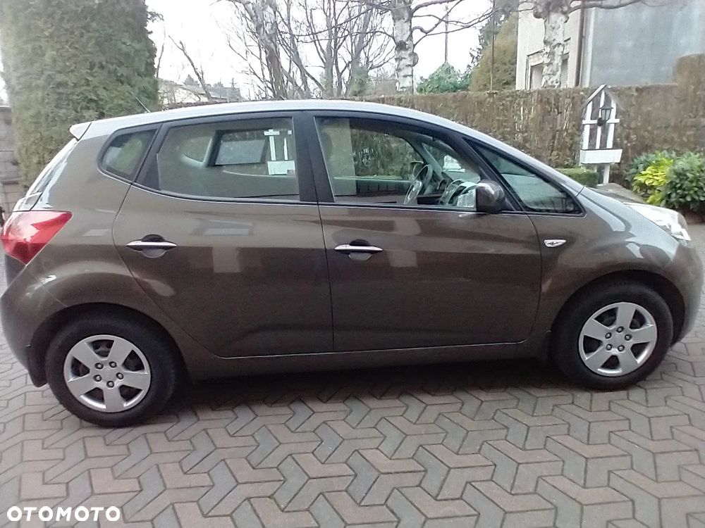 Kia Venga 1.4 L - 3
