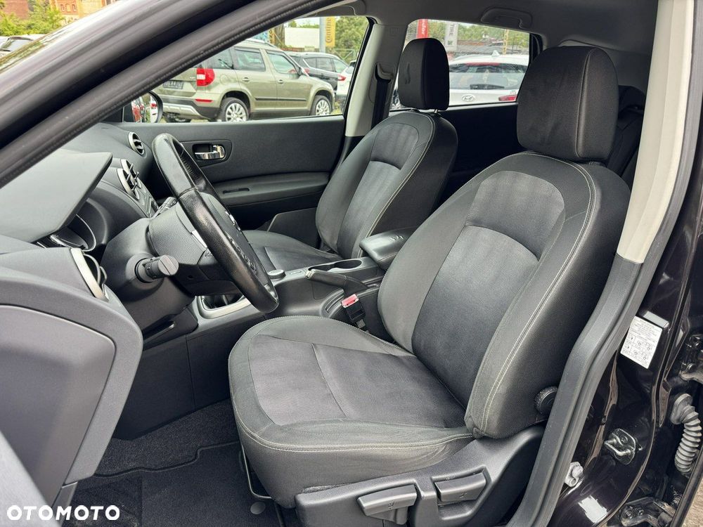 Nissan Qashqai - 23