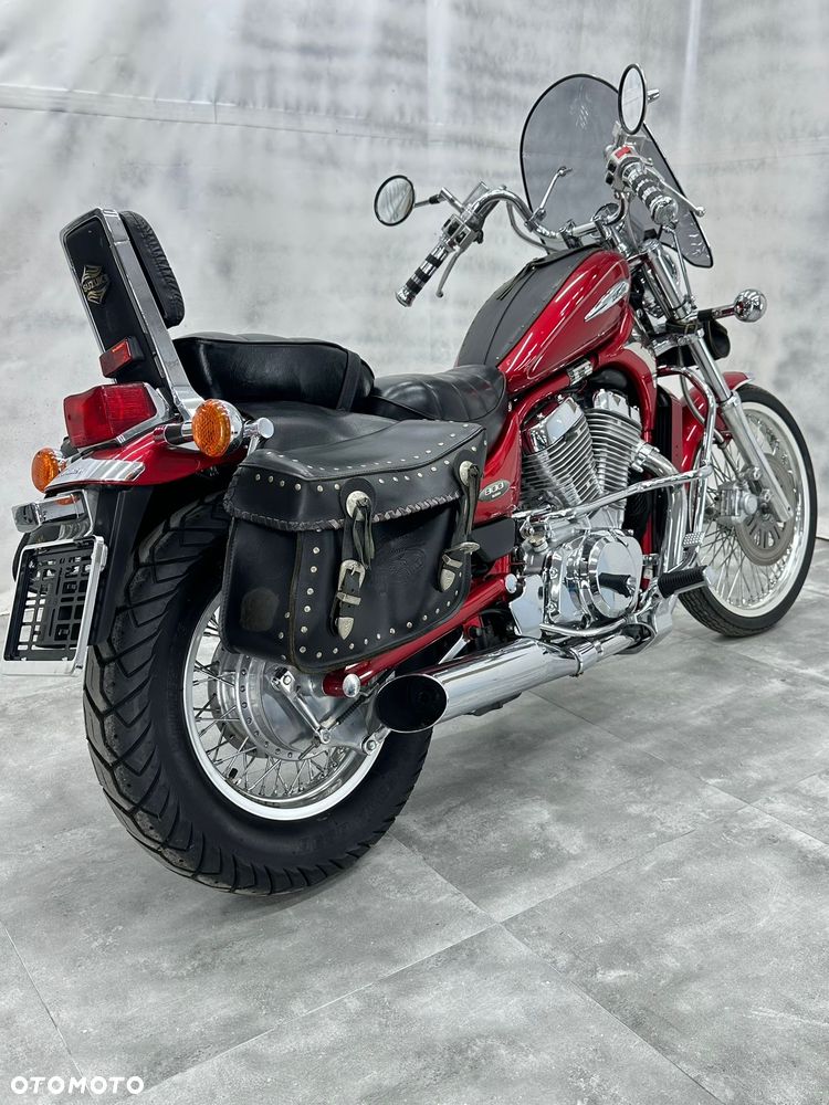 Suzuki Intruder - 6