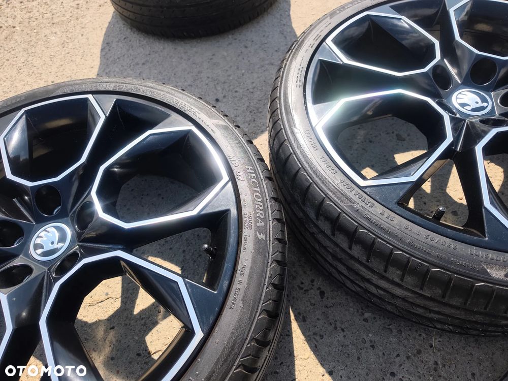 5x112 Felgi Aluminiowe Alufelgi Oryginalne 19 Koła Letnie Lato Skoda Octavia 5E 5E0 RS VRS 3 III 4 IV 2 II SUPERB SEAT Cupra Leon FR TOLEDO ALTEA EXEO AUDI A3 8V 8P A4 B5 B6 B7 A6 C5 A4 VW Passat Golf 6 7 GTI GTD Touran CADDY JETTA Legnica ALU-RAD 235/35 25r. 6,5mm - 25