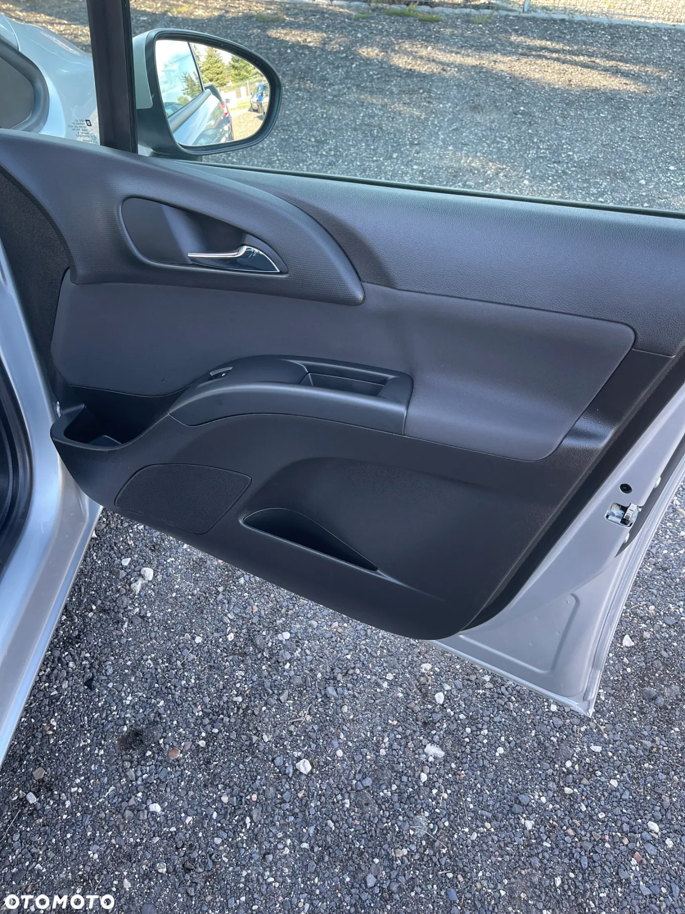 Opel Meriva - 28
