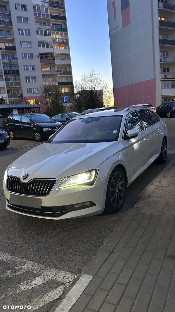 Skoda Superb 2.0 TDI 4x4 L&K DSG - 34