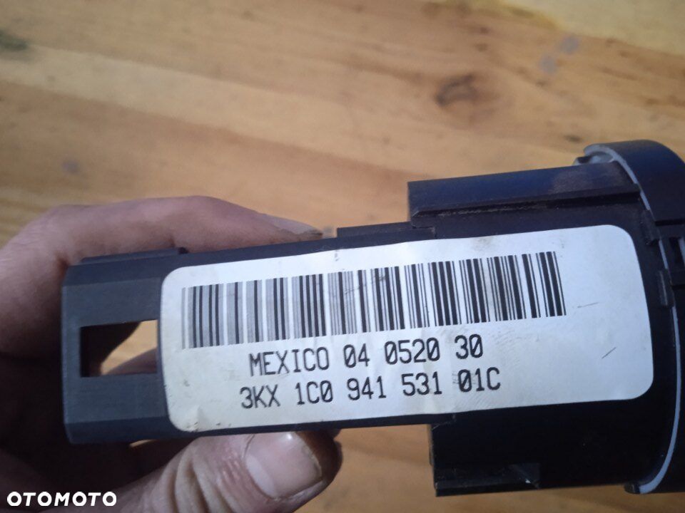 Przełącznik włącznik świateł New Beetle 3KX1C094153101C - 2