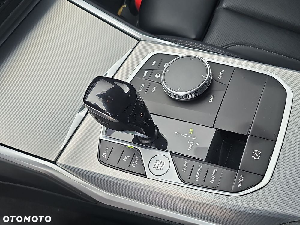 BMW Seria 3 - 18