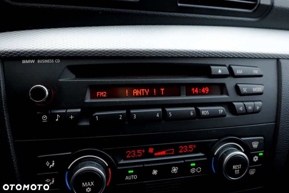 BMW Seria 1 118d Sport Line - 23