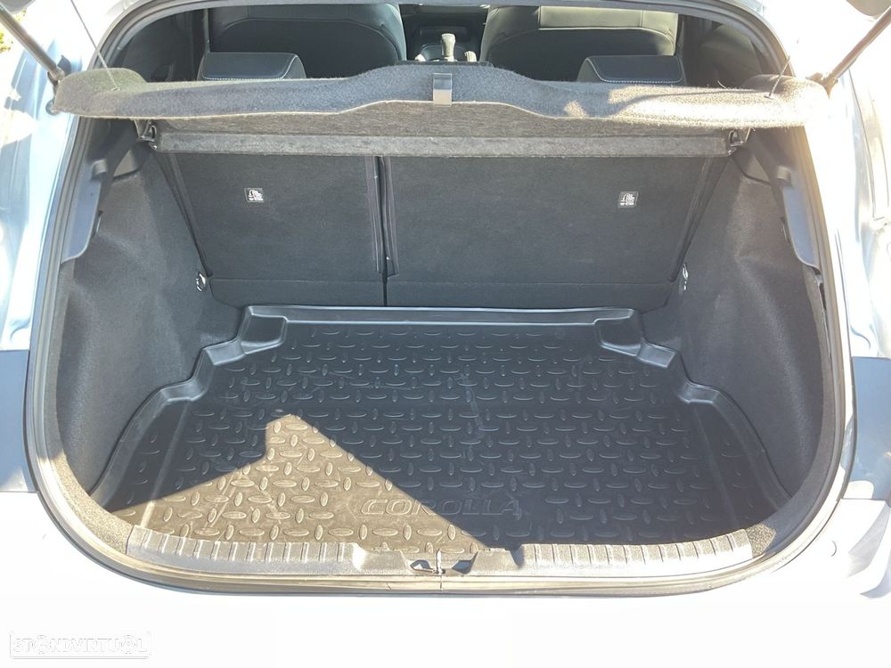 Toyota Corolla 1.8 Hybrid Comfort - 14