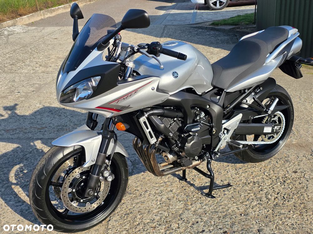 Yamaha FZ6 - 7