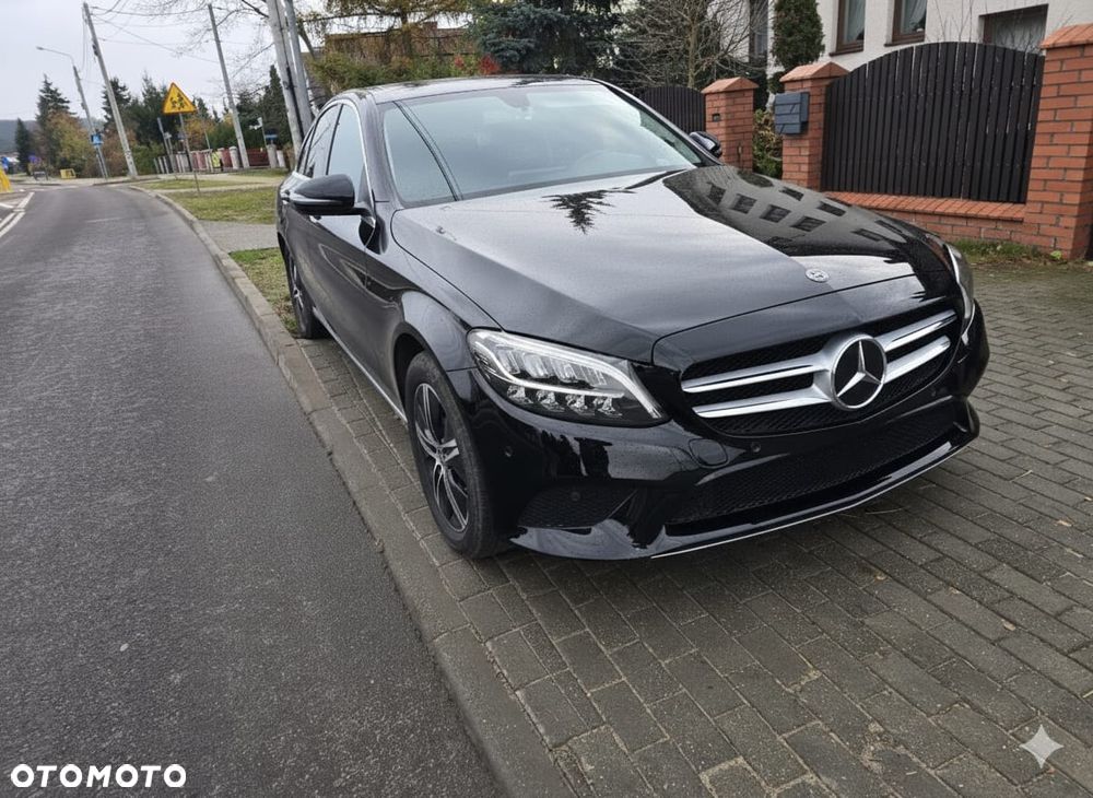 Mercedes-Benz Klasa C 180 9G-TRONIC - 8