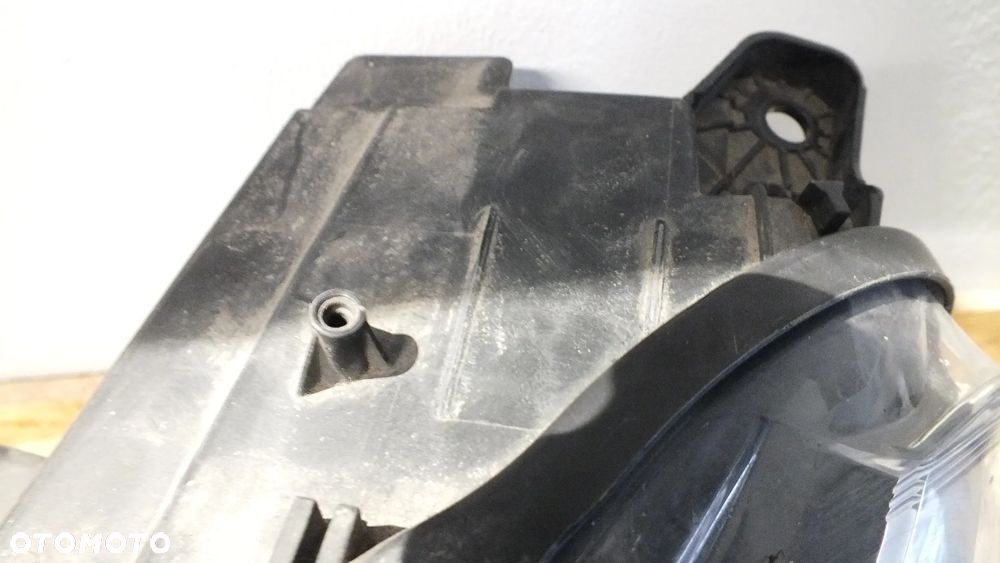 Lampa przednia lewa prawa Peugeot Rifter - 9