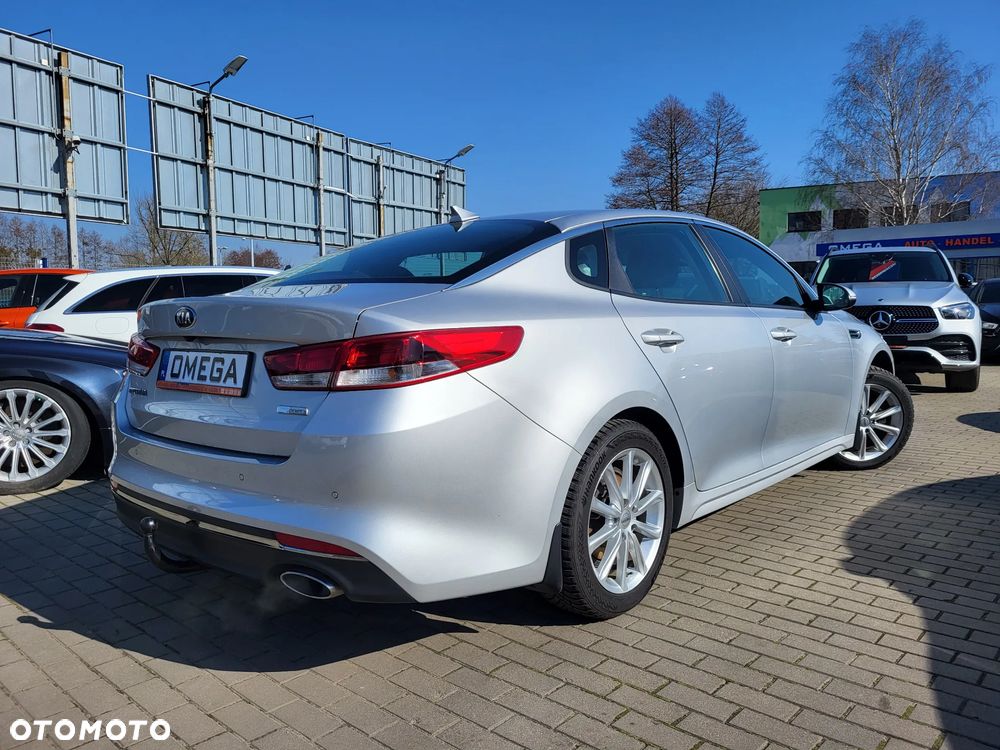 Kia Optima - 2