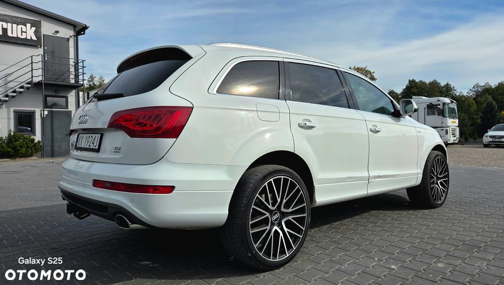 Audi Q7 2015 photo 4