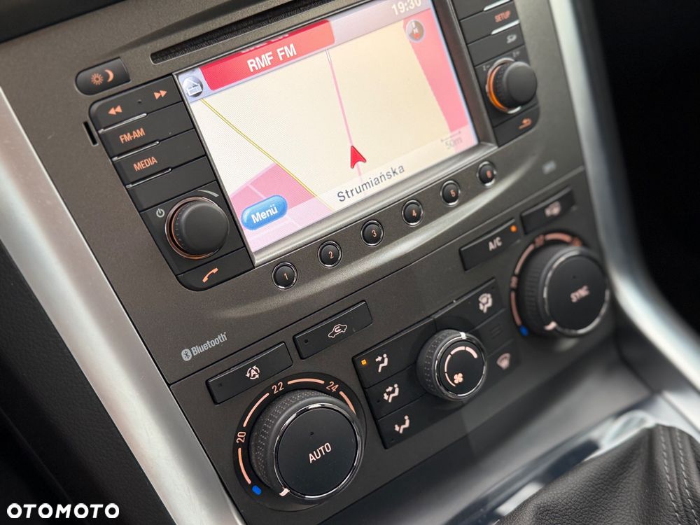 Opel Antara - 28