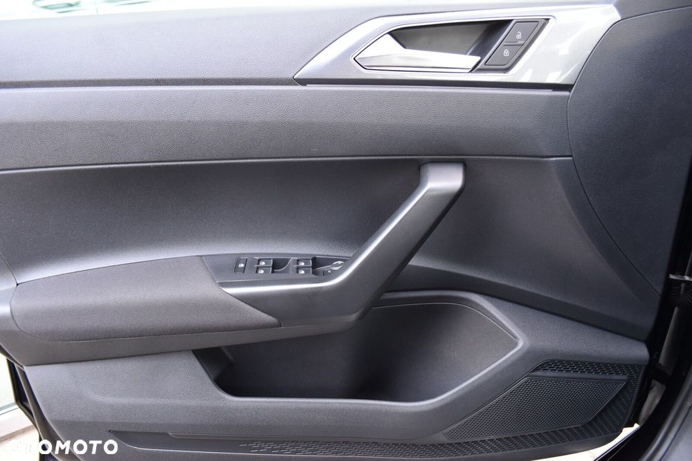 Volkswagen Polo - 26