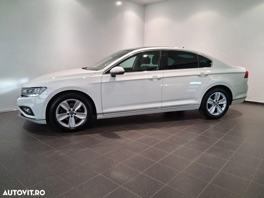 Volkswagen Passat - 2
