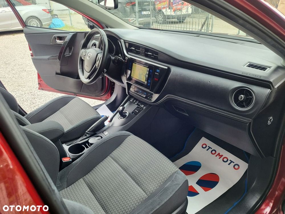 Toyota Auris - 18