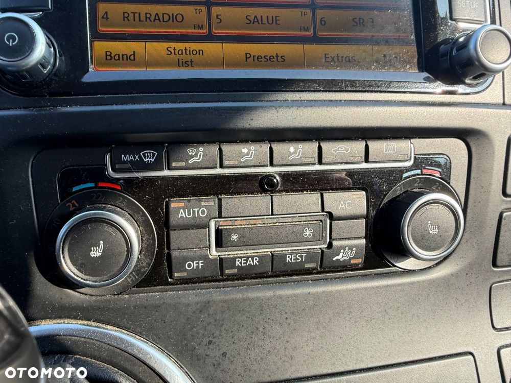 Volkswagen Multivan - 41